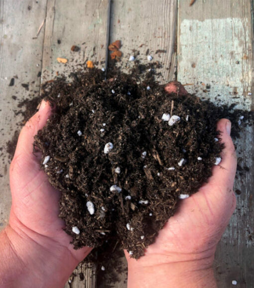 Gardeners Indoor-Outdoor Use Potting Soil 2 cu ft
