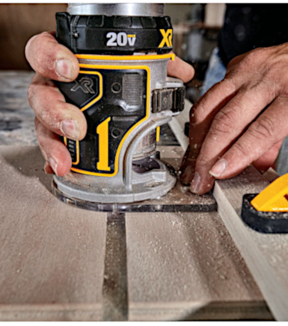 20V MAX* XR® Brushless Cordless Compact Router
