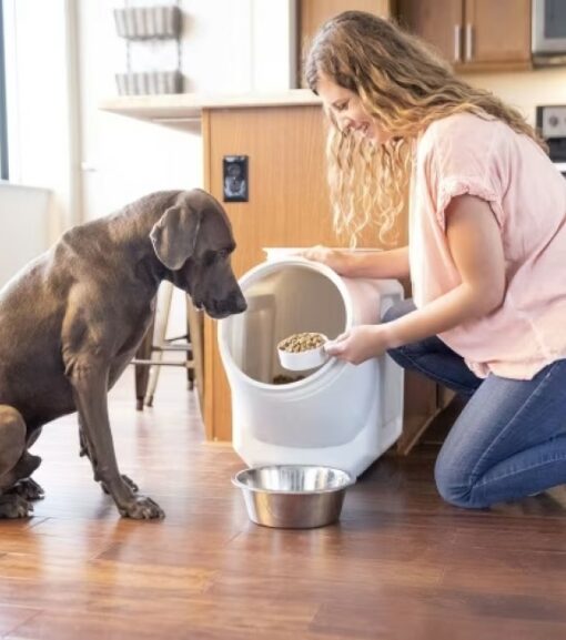 Vittles Vault, Outback Stackable Pet Food Storage Container, 40 lb