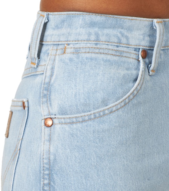 Wrangler, Ladies Cowboy Cut Slim Fit Jeans in Bleach, 14MWZGH