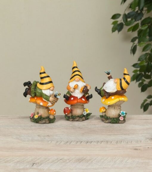 Gerson, Assorted Bee Gnome on Mushroom Statue - Wilco Farm Stores