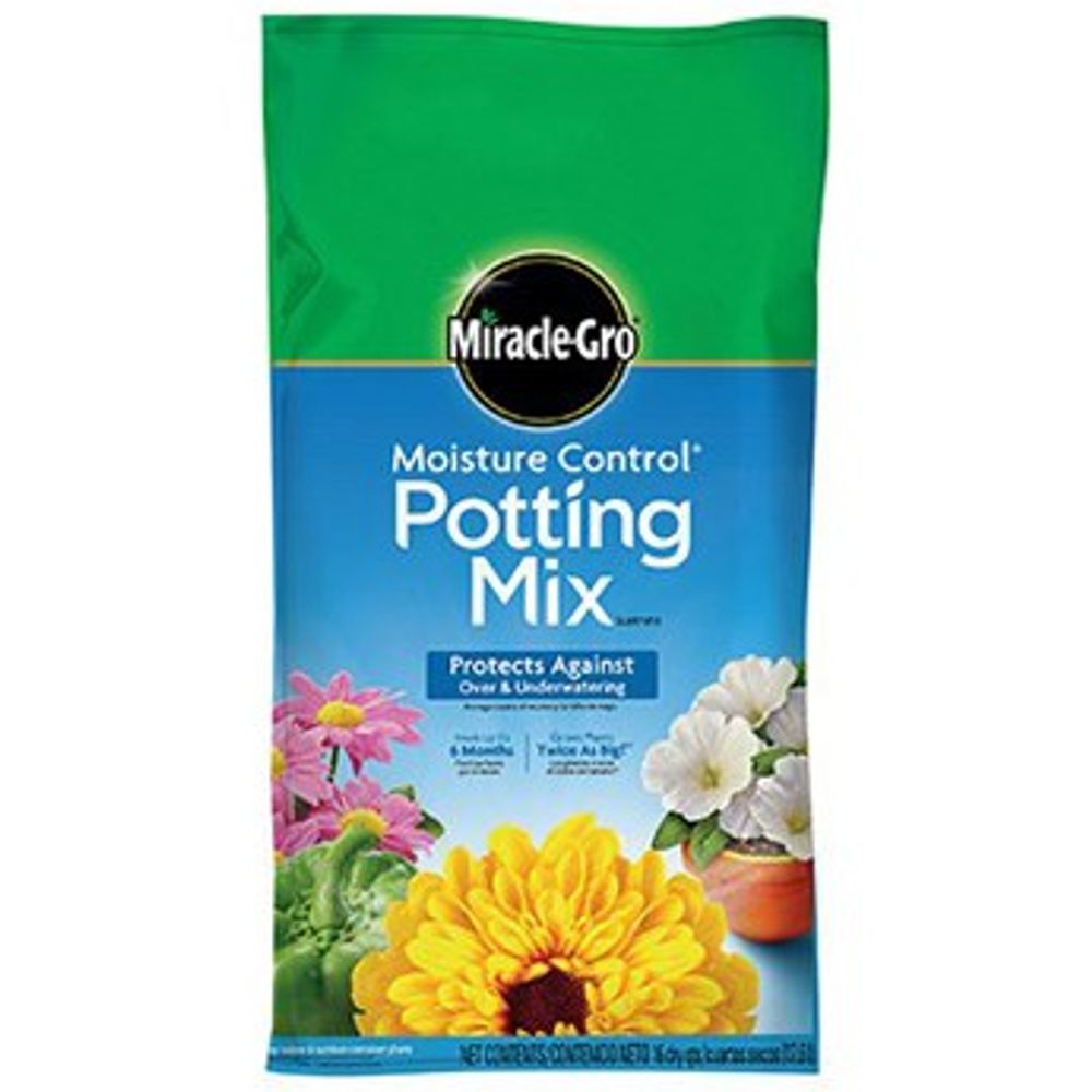 Miracle-Gro Moisture Control Potting Mix 16 qt.
