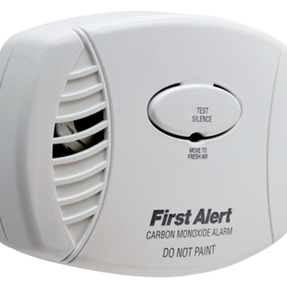 First Alert, Carbon Monoxide Alarm Plug-In w/Battery Backup