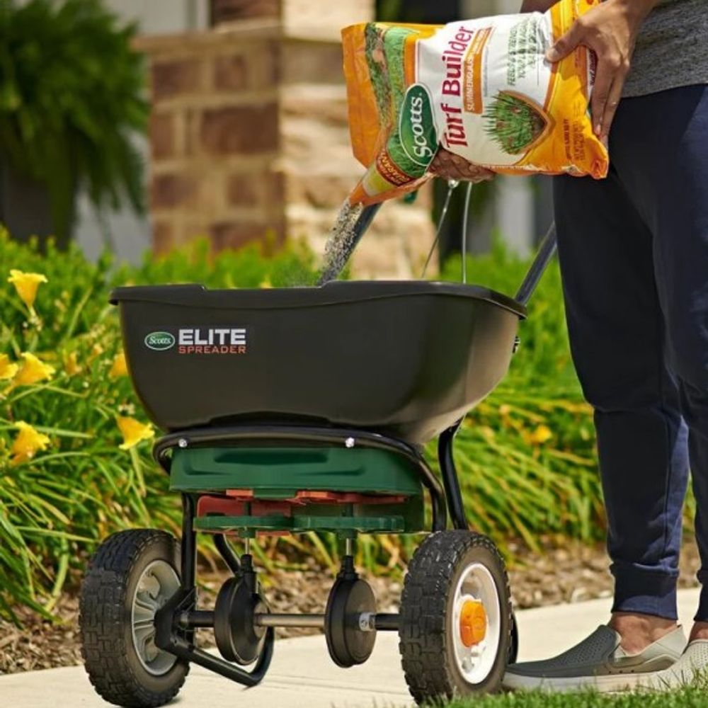 Scotts, Turf Builder SummerGuard Lawn Food with Insect Control, 5,000 sq. ft. coverage