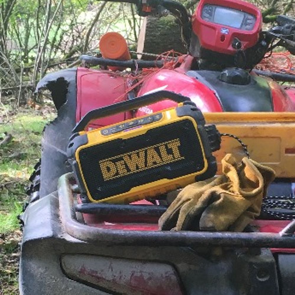 DeWalt, 12V/20V MAX Jobsite Bluetooth Speaker, DCR010