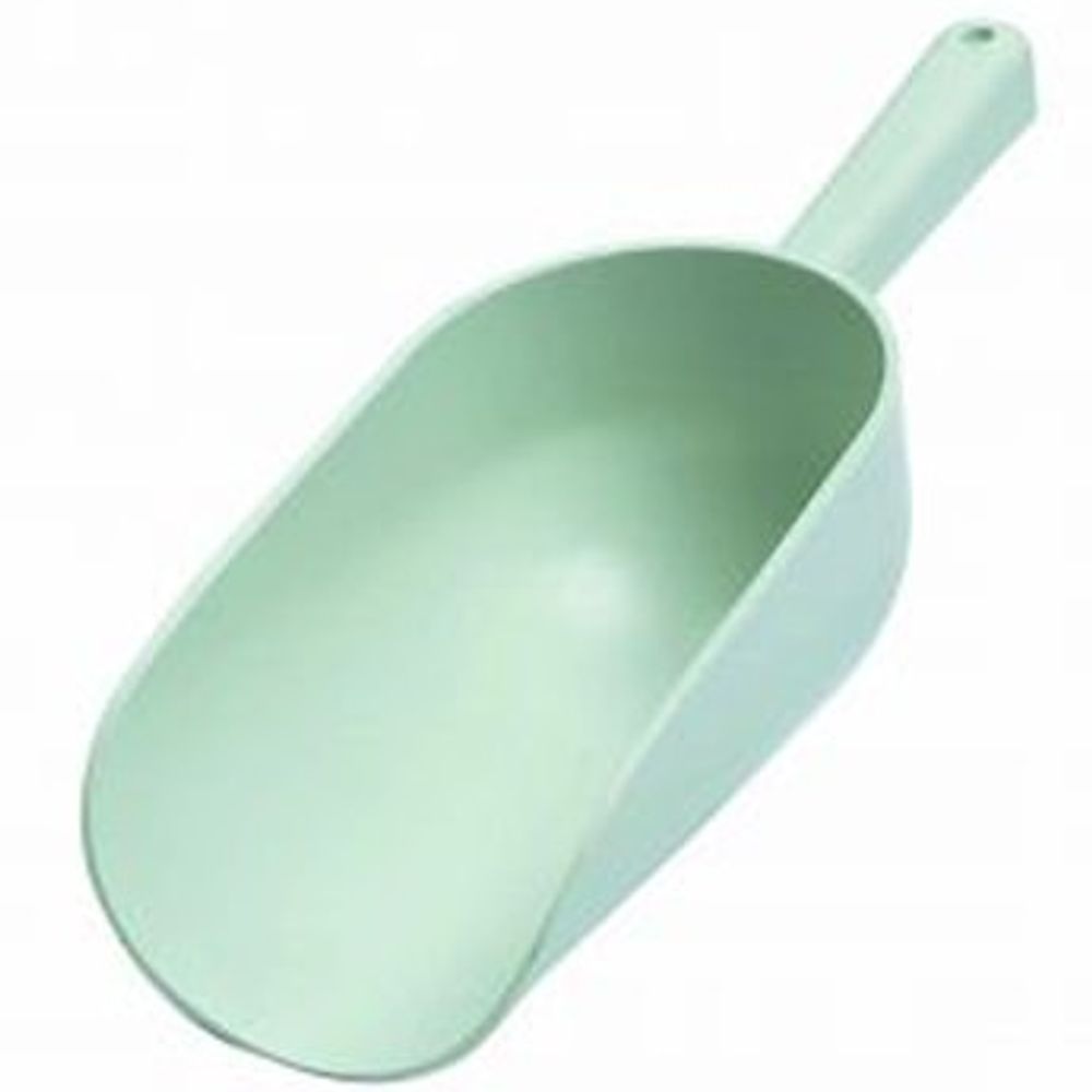 Little Giant Plastic Feed Scoop 1 pt.