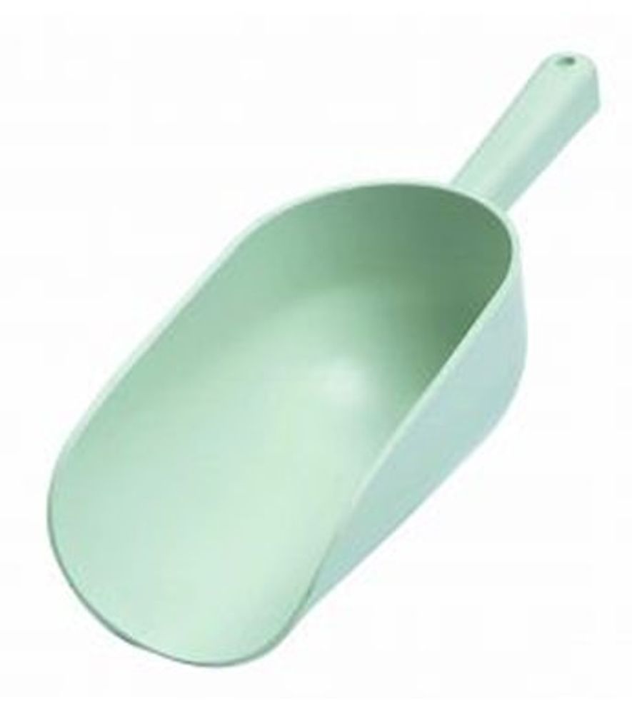 Little Giant Plastic Feed Scoop 1 pt.