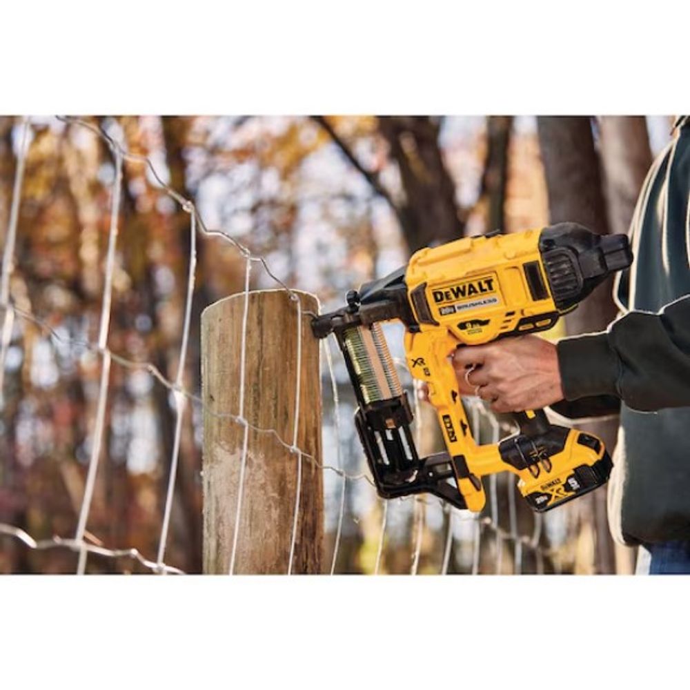 DeWalt, 20V MAX XR 9 GA Cordless Fencing Stapler