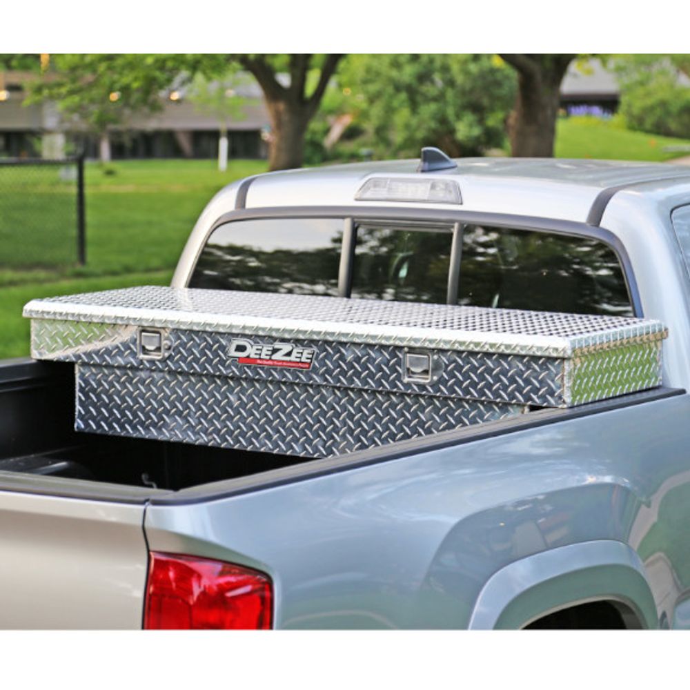 DeeZee, Red Label Crossover Tool Box