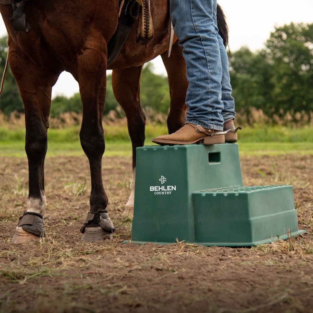 Behlen, Barn Buddy Step