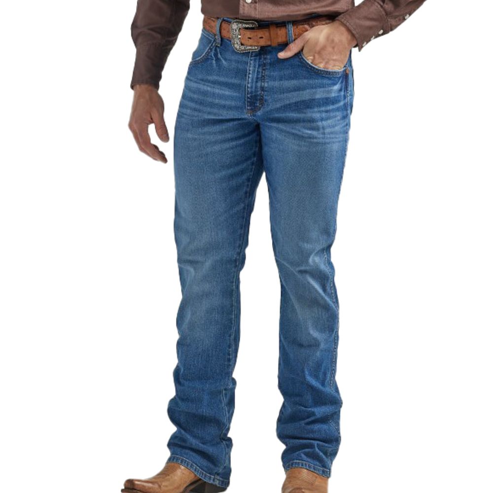 Wrangler, Men's Retro Slim Fit Bootcut 77MWZ Jean, 112325733