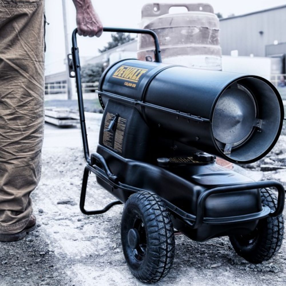 DeWalt, 140000 BTU Forced Air Kerosene Portable Heater, 3000 sq ft
