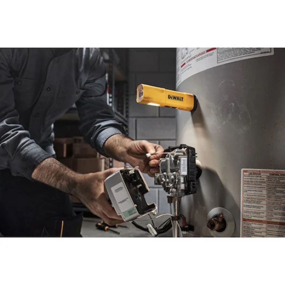 DeWalt, Rechargeable LED Flashlight 