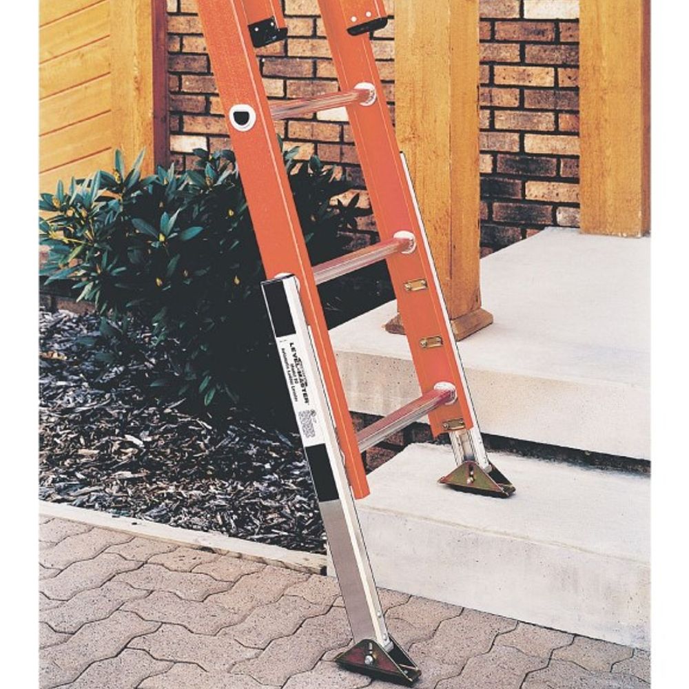 Werner, Level-Master Automatic Extension Ladder Leveler, PK80-2 