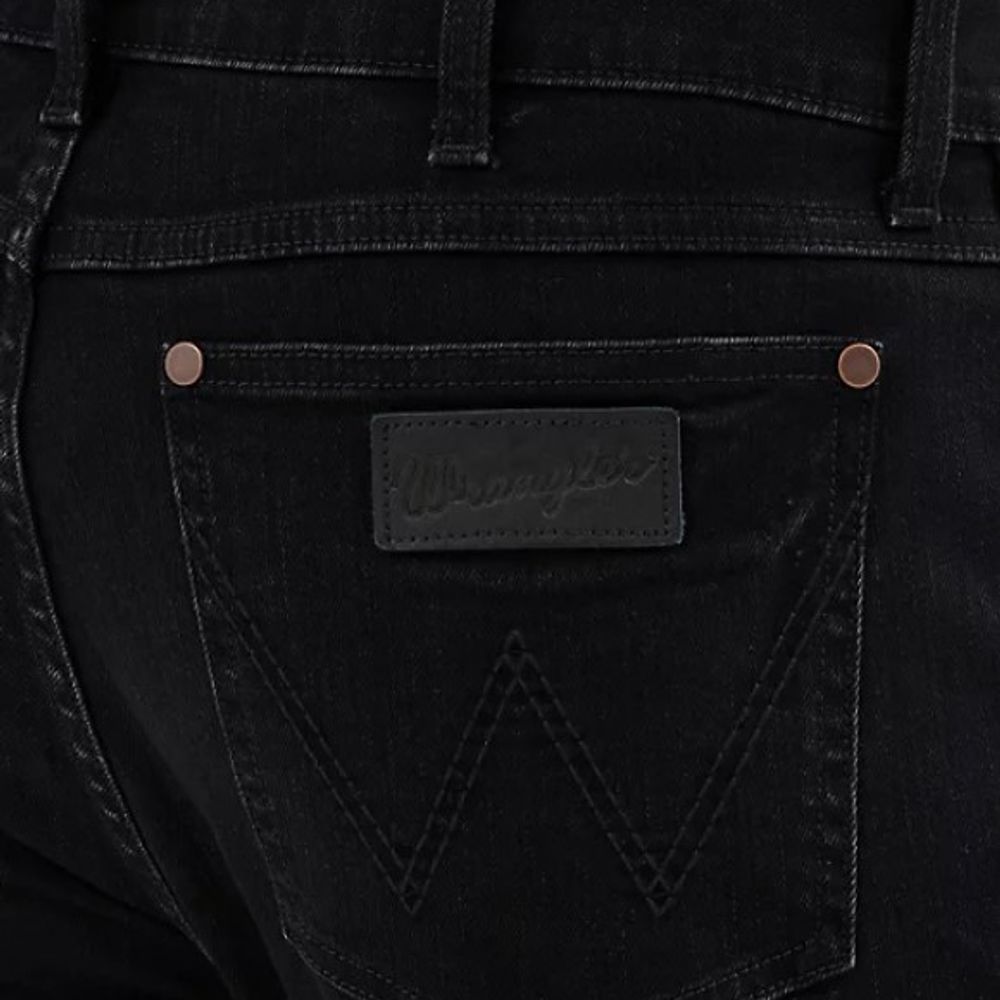 Wrangler, Men's Blackwell Retro Slim Fit Straight Leg Jeans, 112358240 