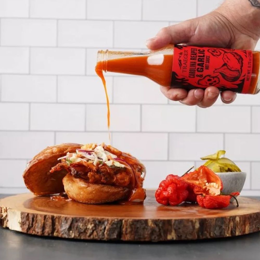 Traeger, Carolina Reaper & Garlic Hot Sauce, 8.75 oz
