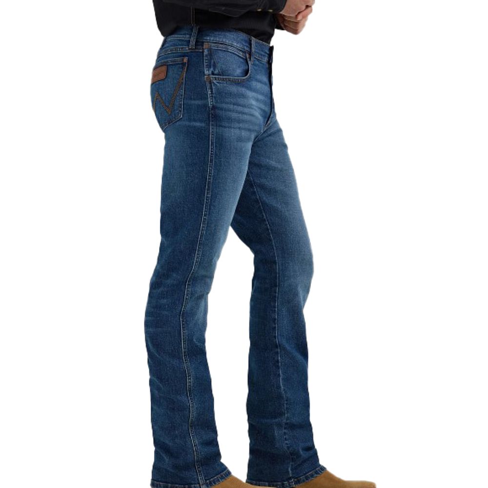 Wrangler, Men's Retro Relaxed Fit Bootcut Jean