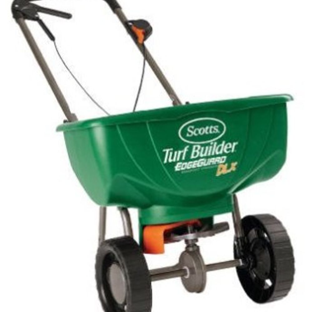 Scotts Turf Builder Edgeguard Deluxe Broadcast Spreader