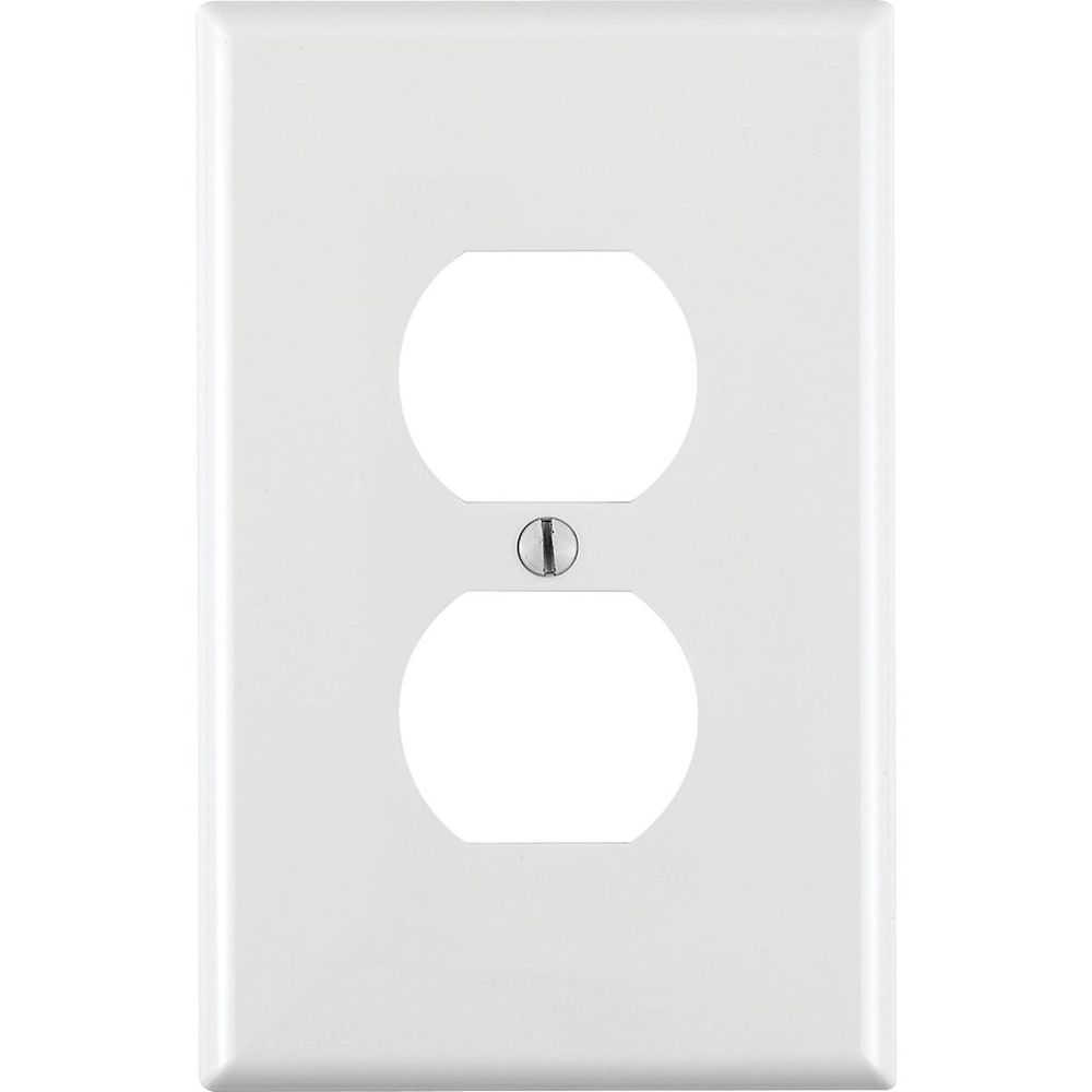 Leviton Mid-Way 1-Gang Thermoplastic Nylon Outlet Wall Plate, White
