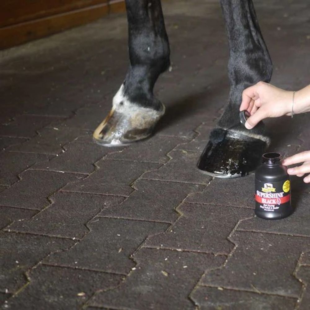 Absorbine, Black SuperShine Hoof Polish & Sealer, 8 oz