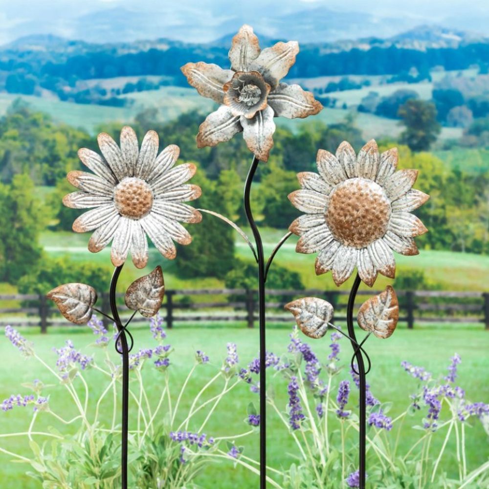 Evergreen, Assorted Galvanized Metal Flower Stake