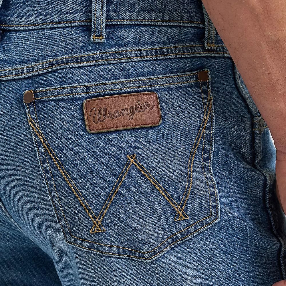 Wrangler, Men's Retro® Relaxed Fit Bootcut Jean
