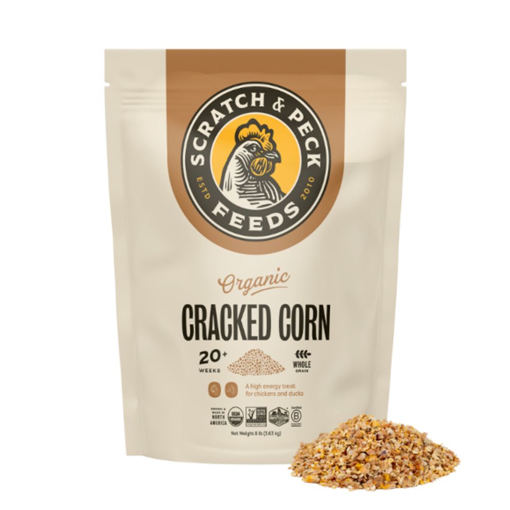 Scratch and Peck, Clucking Good Corn Cracked Corn, 8 lb
