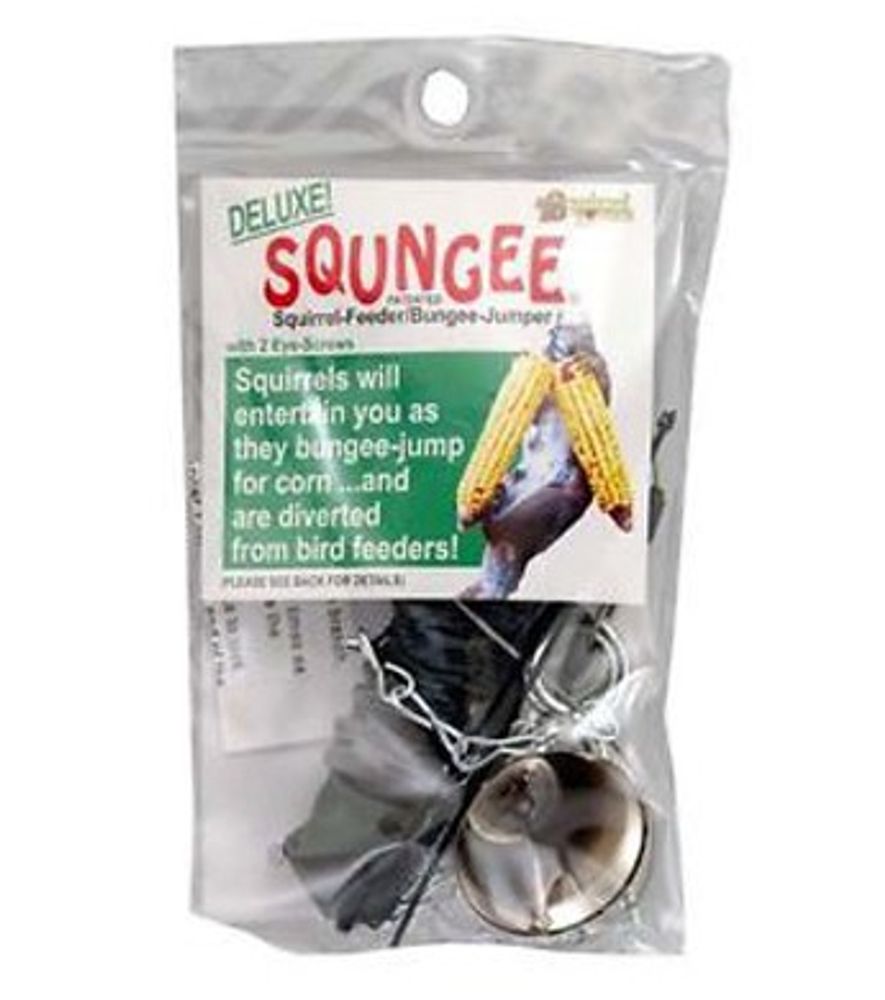 Songbird Essentials, Deluxe Bungee Squirrel Feeder